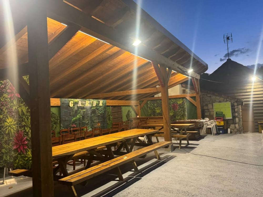 Eventos, grupos y catering rural en el Valle de Roncal: servicios especiales en Urrutea